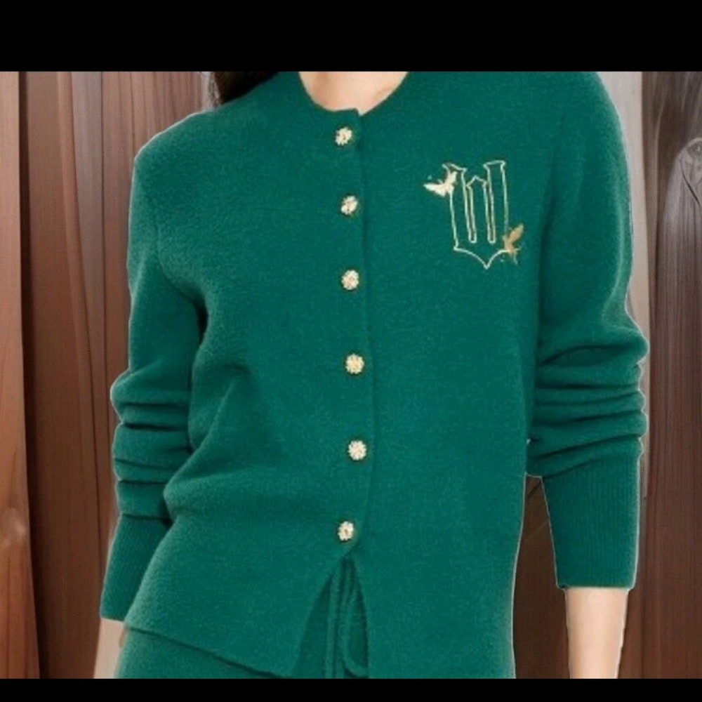 WICKED Green Cardigan gold Buttons with Embroidered W flying Monkey Size Medium - Picture 5 of 13